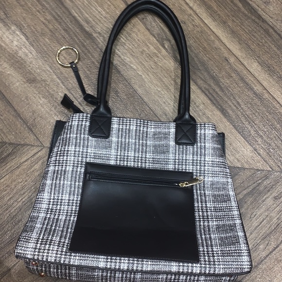 Medium/large purse - Picture 2 of 8